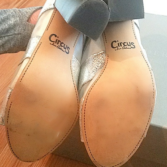 🚫SOLD🚫 Sam Edelman Metallic Slip On Heels - Picture 5 of 7